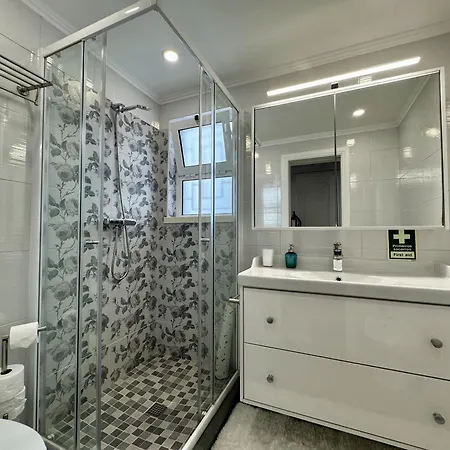 Albufeira Stylish 5 By Homing Calicos (Albufeira)