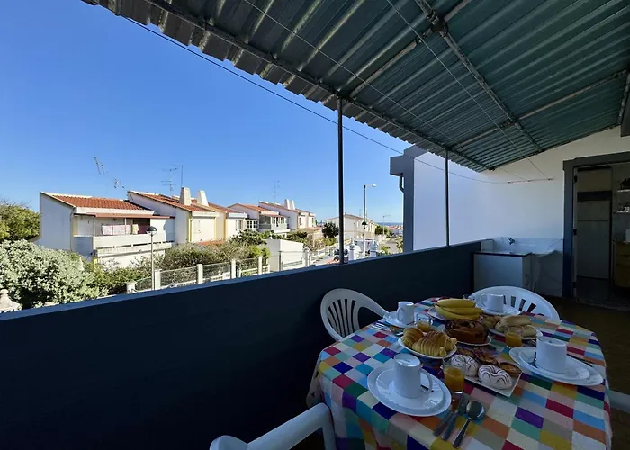 Albufeira Stylish 5 By Homing Calicos (Albufeira)